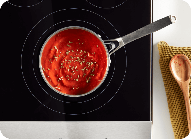 The FlexHeat™ Dual Radiant Element on a Whirlpool® Range