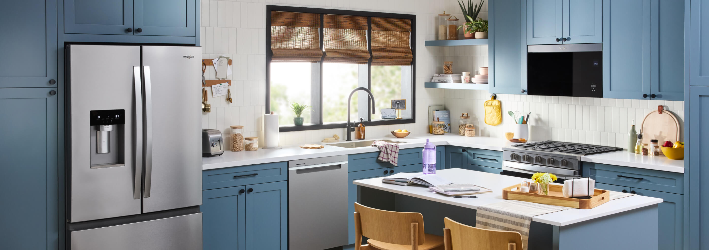 A kitchen full of Whirlpool® Kitchen Appliances