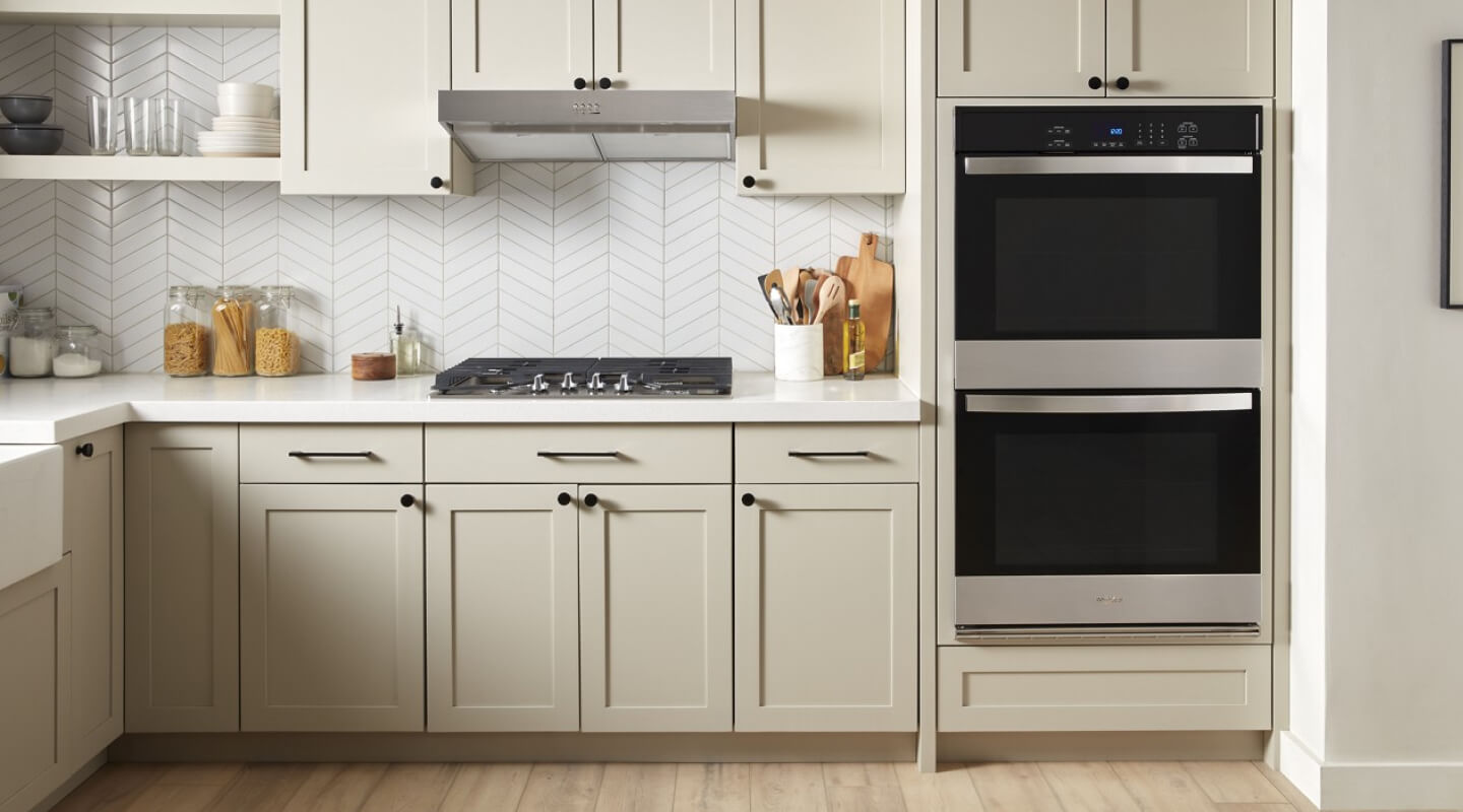 Built-in Whirlpool® Appliances in a modern kitchen