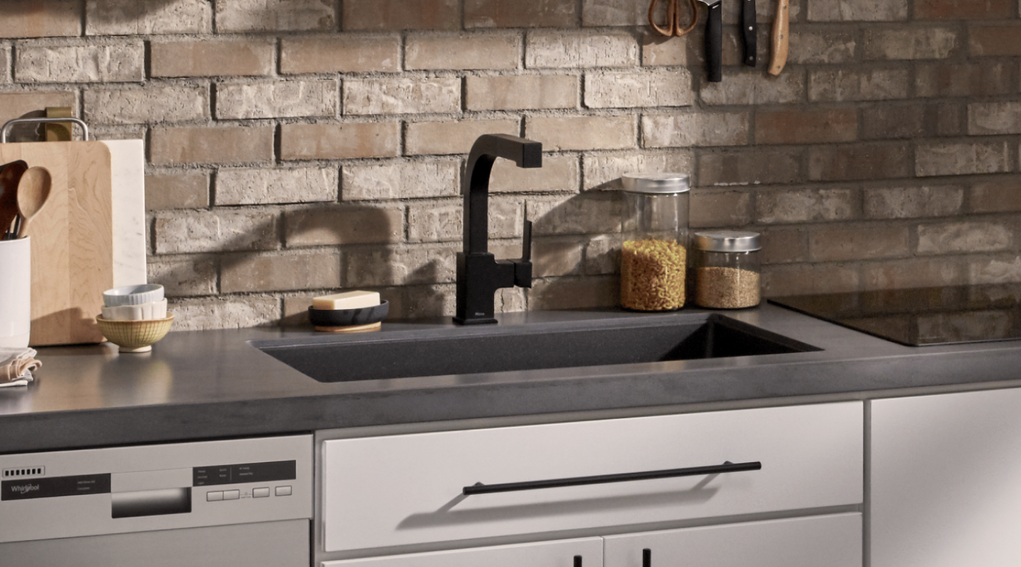 Kitchen sink in modern kitchen Kitchen sink in modern kitchen