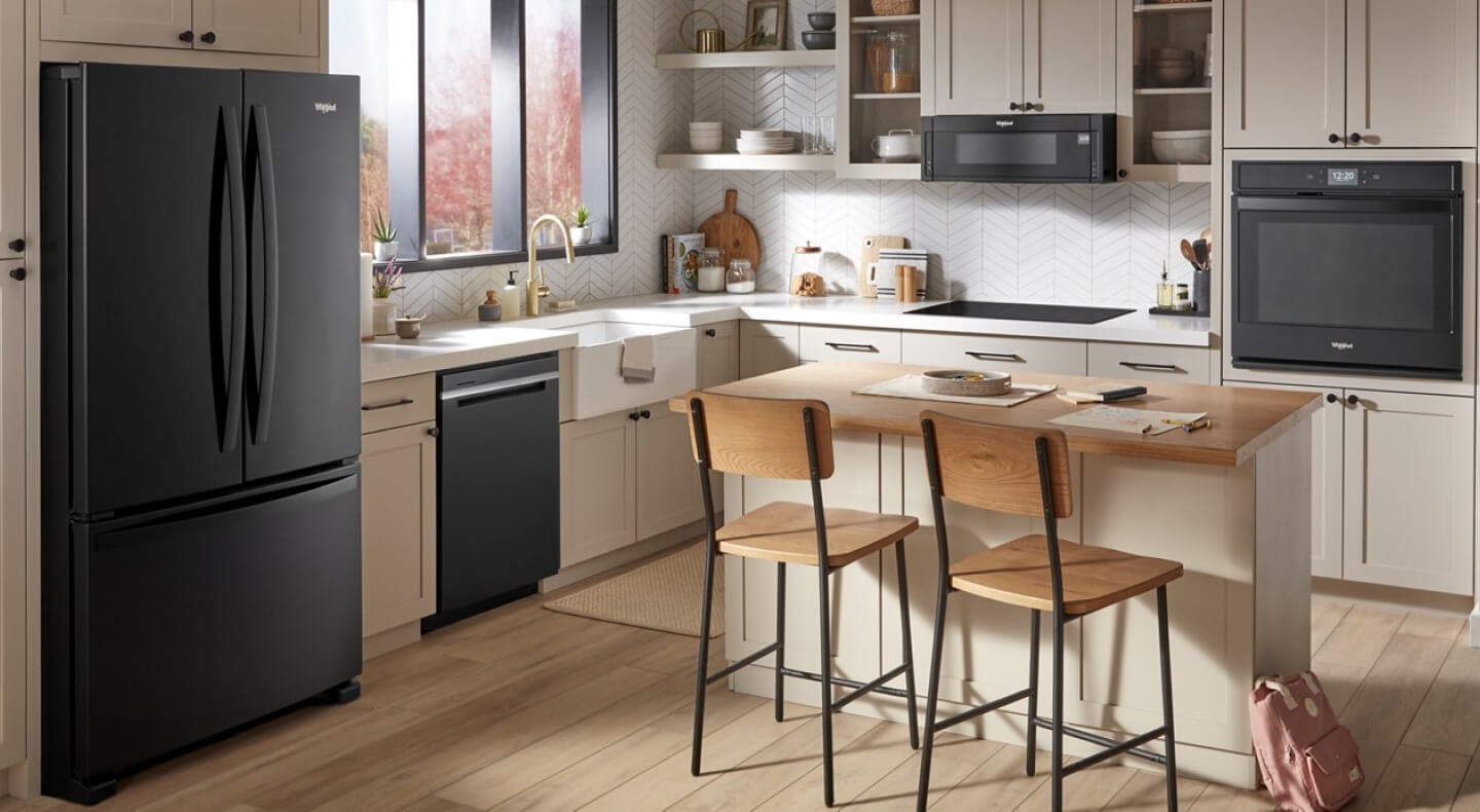 Modern kitchen with Whirlpool® Appliances