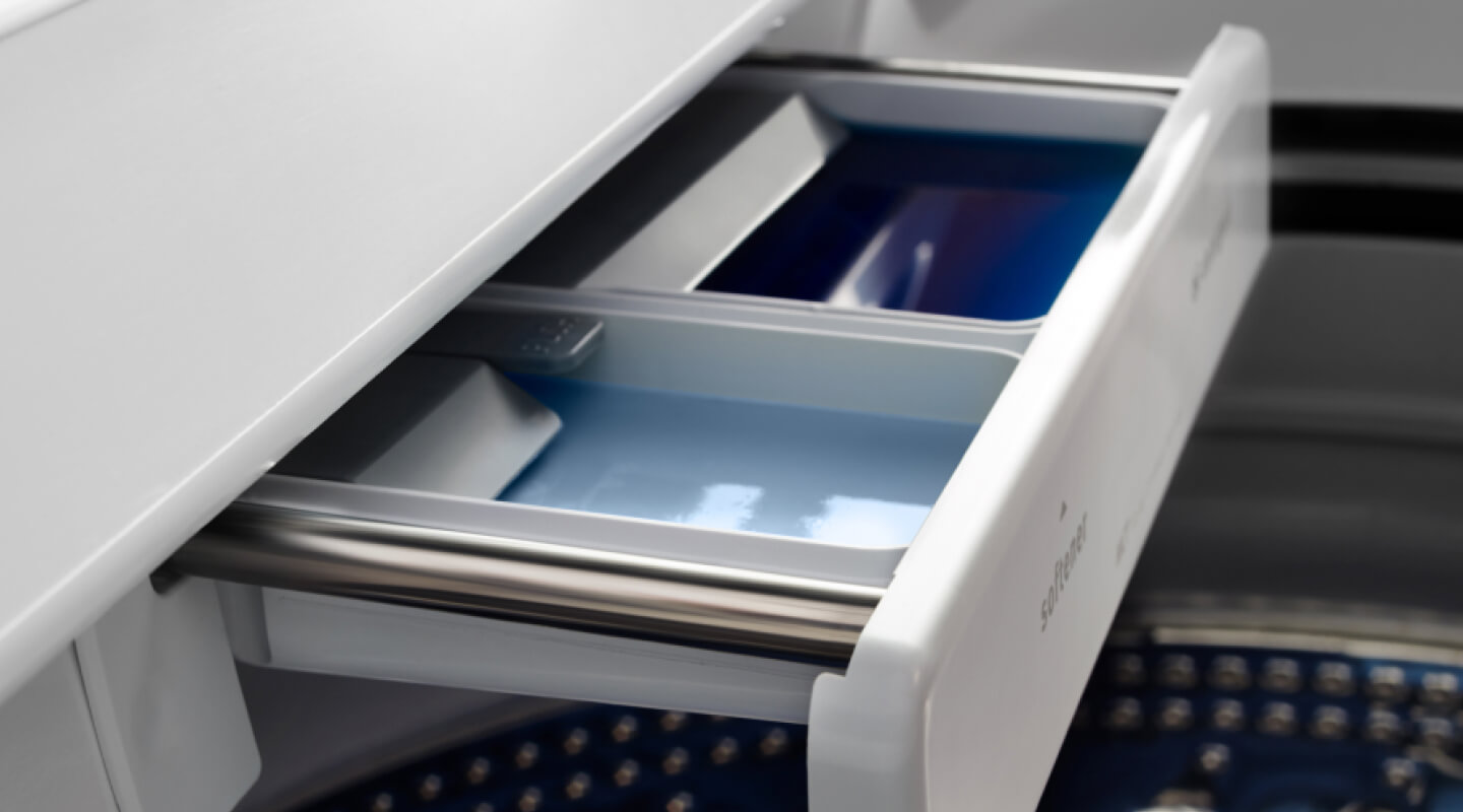 Fabric softener dispenser