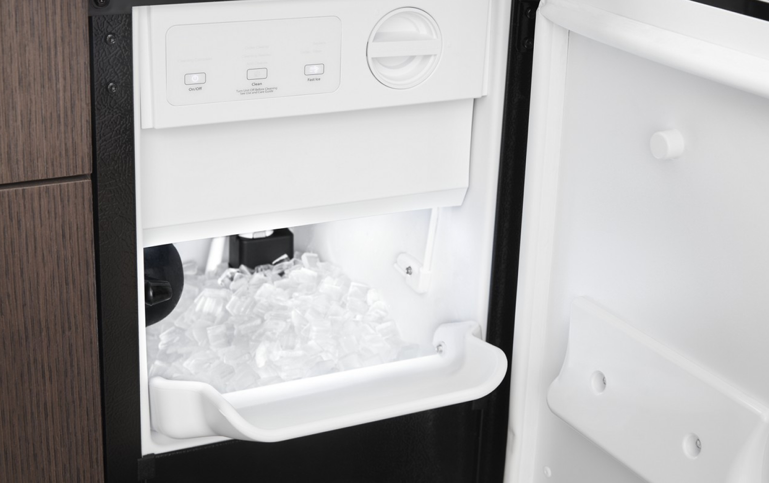 Open undercounter ice maker