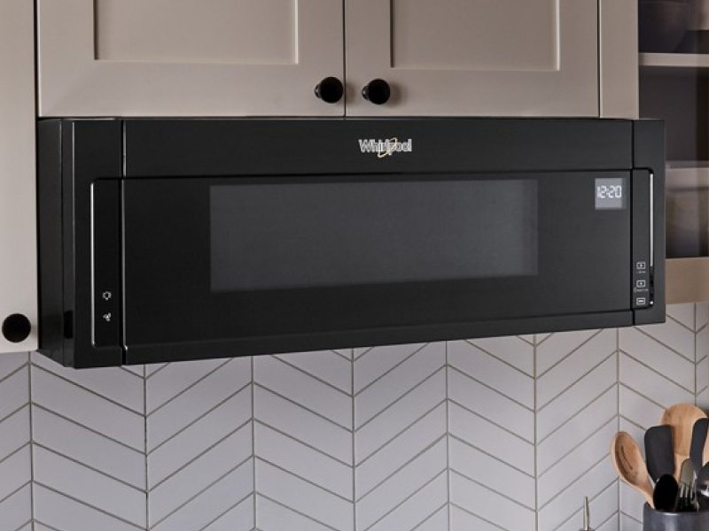 A Whirlpool® Low Profile Microwave Hood Combination.