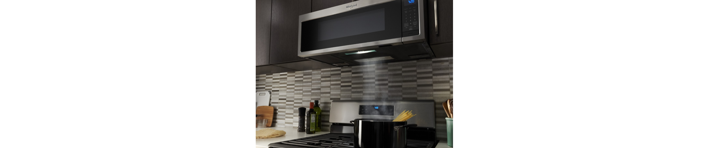 Microwave hood combination